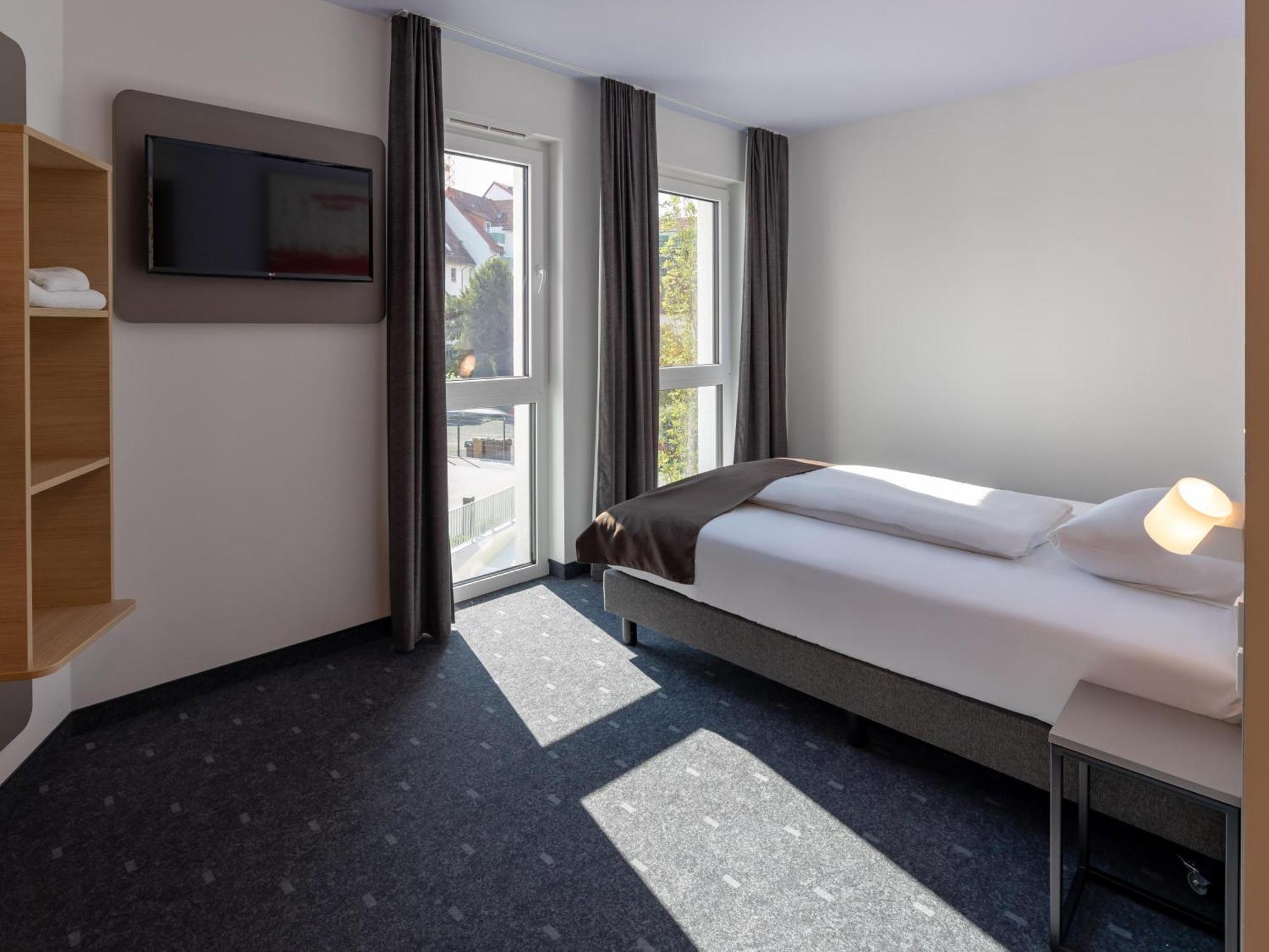 B&B Hotel Bad Hersfeld Buitenkant foto